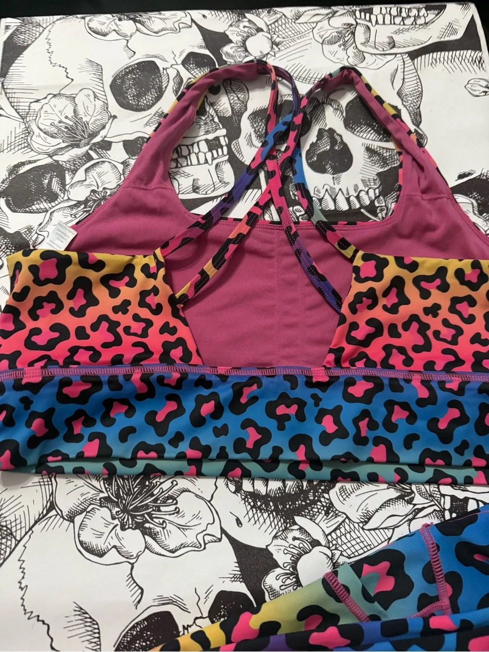 Constantly Varied Gear Neon Leopard Active Set in Blue, Pink, Black - Picture 2 of 3